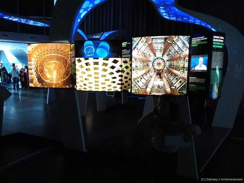 Wystawa Max Planck Science Tunnel w Muzeum Lotnictwa Polskiego w Krakowie