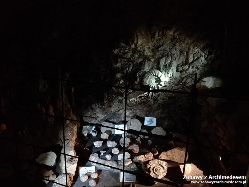 Smocza Jama - trening młodego speleologa